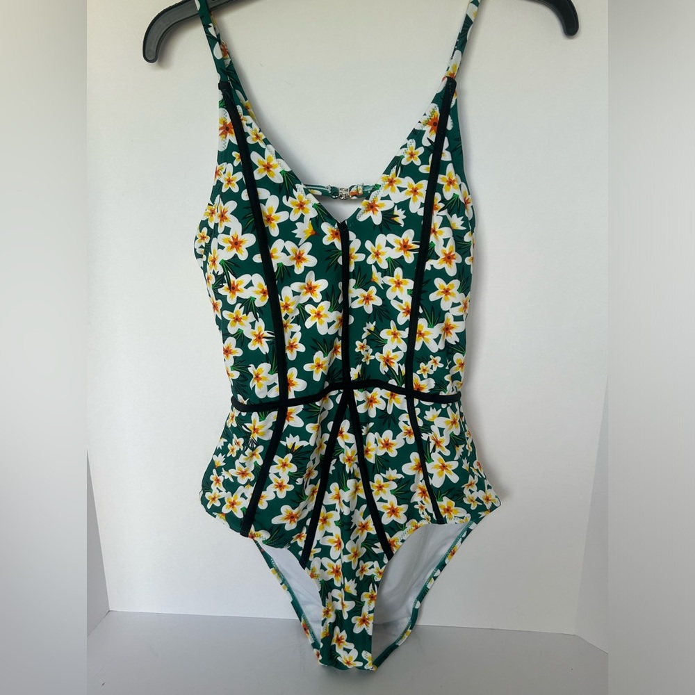 Cupshe Green And Yellow Floral Print One Piece Swimsuit Back Cut Out Size XL